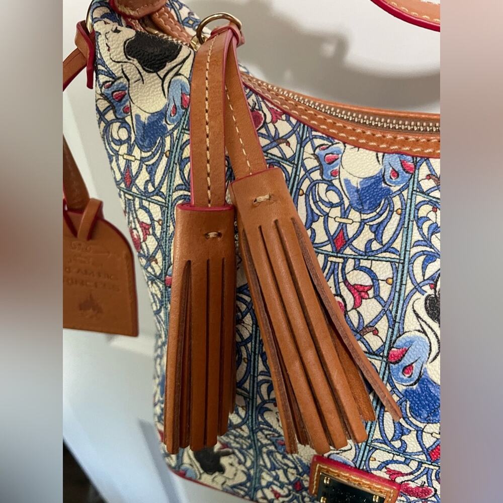 Snow White Dooney & Bourke (Paige) Crossbody - EUC - Picture 11 of 15
